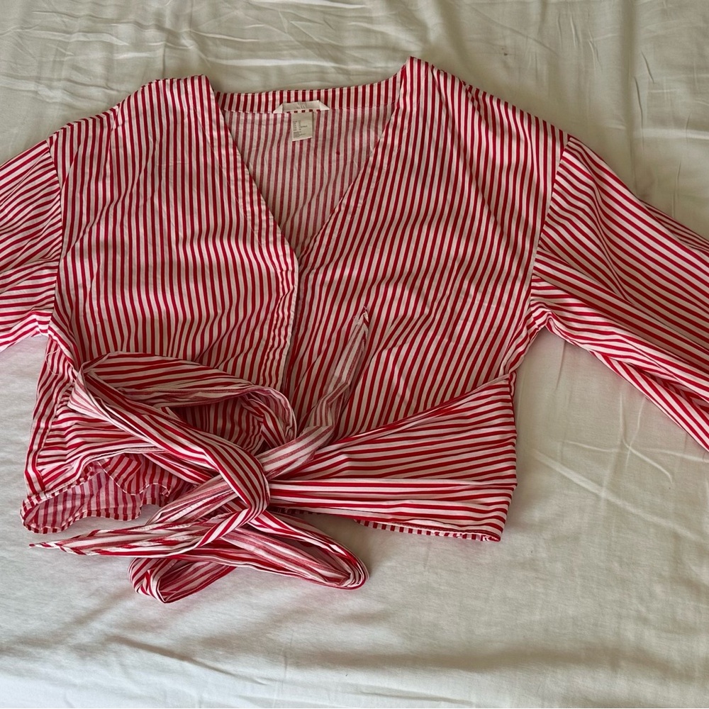 V Neck Red & White Striped Women's Cotton Blouse - Picture 3 of 4